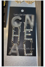 Load image into Gallery viewer, Link Earrings
