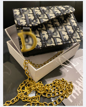 Load image into Gallery viewer, De’ Mini
